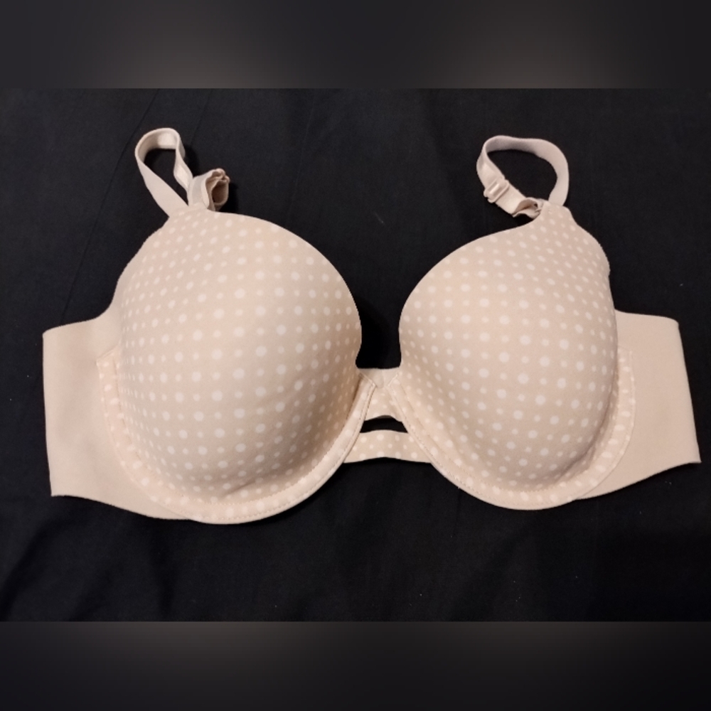 Warners Wired 2 Prong Bra Size 34B Cream and White Polkadot Gently Used
